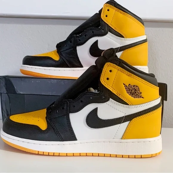 ❌SOLD🎁Nike Air Jordan 1 Retro High OG Taxi Yellow Toe WMNS 8 - Picture 6 of 10